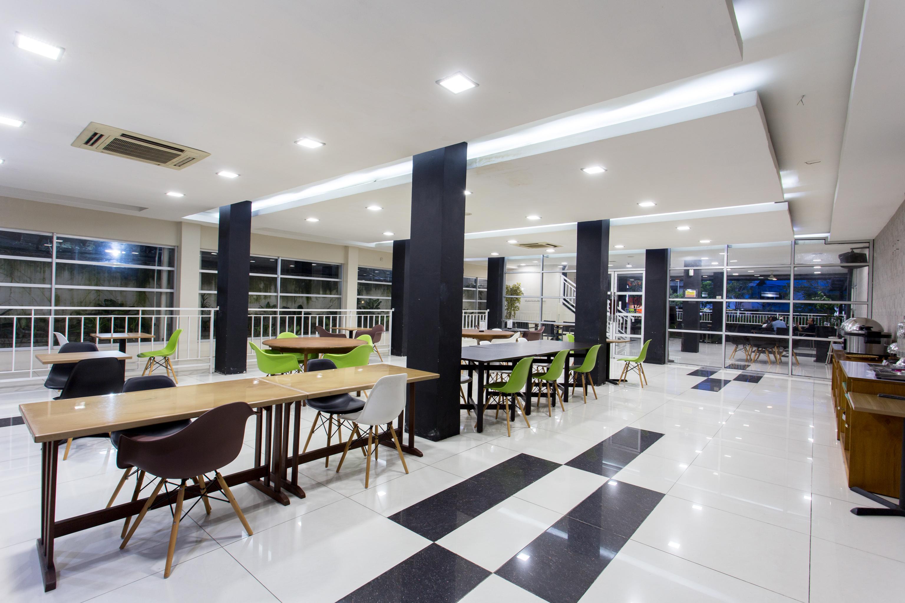 Capital O 769 City Hotel Balikpapan  Buitenkant foto