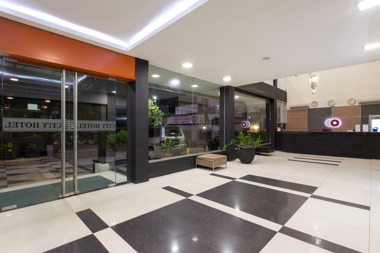 Capital O 769 City Hotel Balikpapan  Buitenkant foto